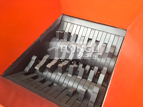 鐵屑撕碎機(jī)-2.jpg 鐵屑撕碎機(jī)-2.jpg